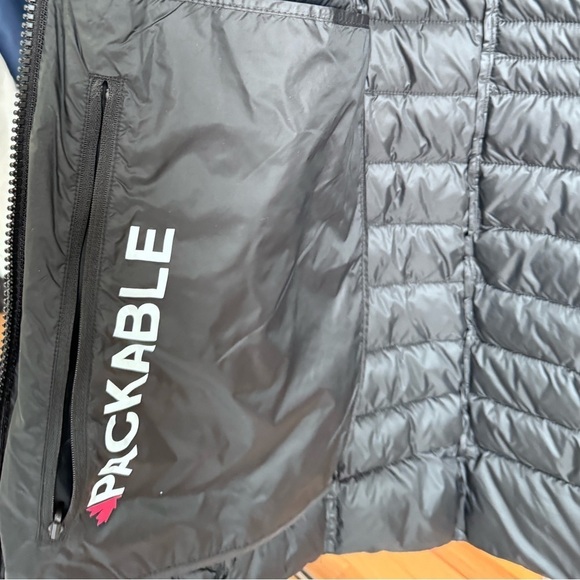 PAJAR Zip Up Black Coat With Hoodie in XS size - Picture 16 of 17